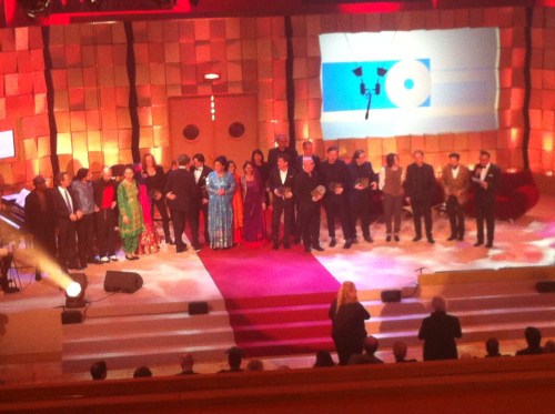 Alle Preisträger zum Gruppenbild auf der Bühne